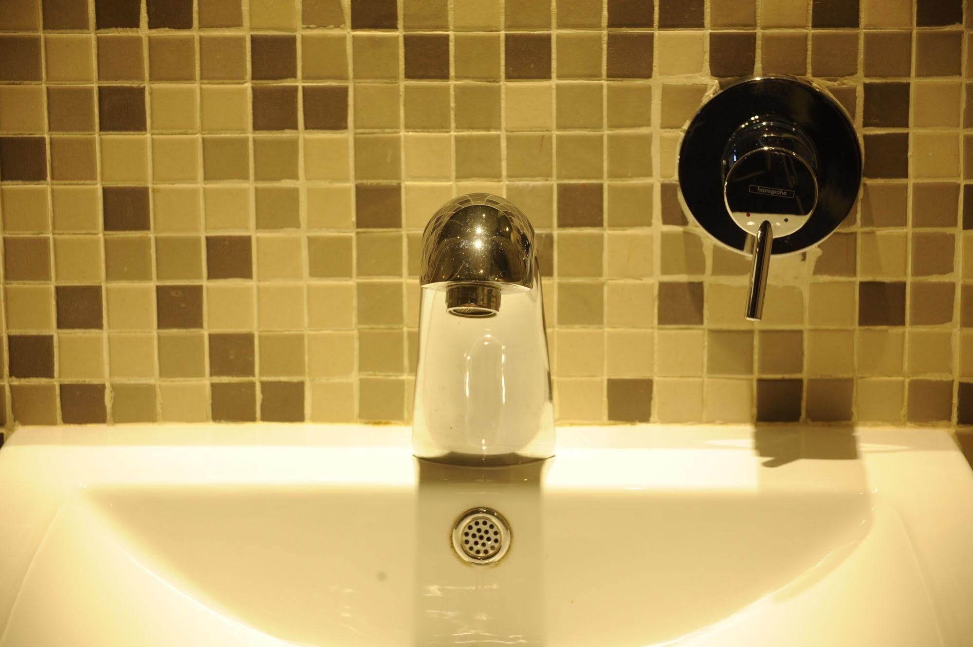 Aha Kathu Hotel Екстериор снимка