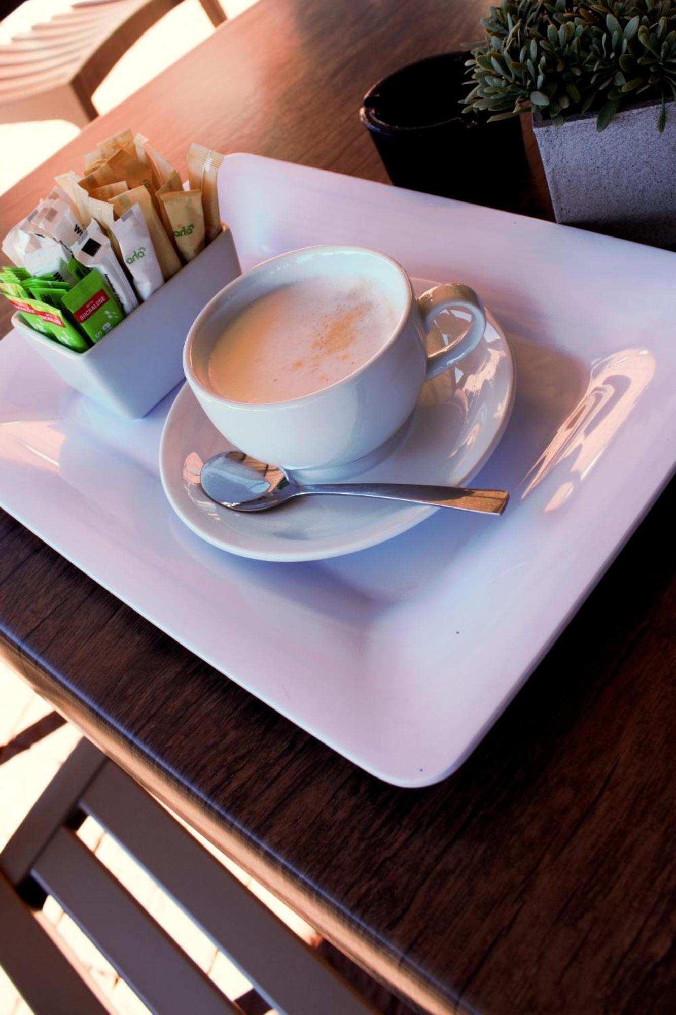 Aha Kathu Hotel Екстериор снимка