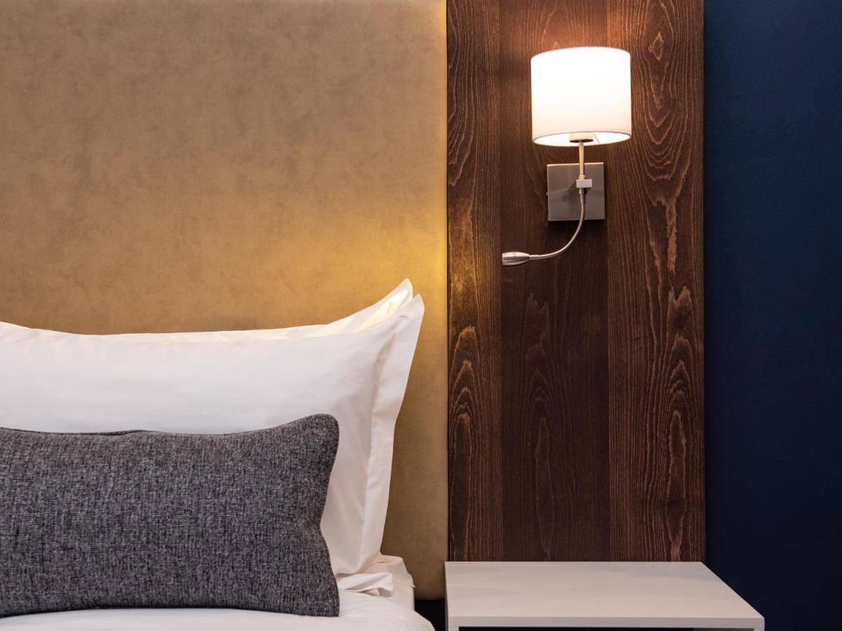 Aha Kathu Hotel Екстериор снимка