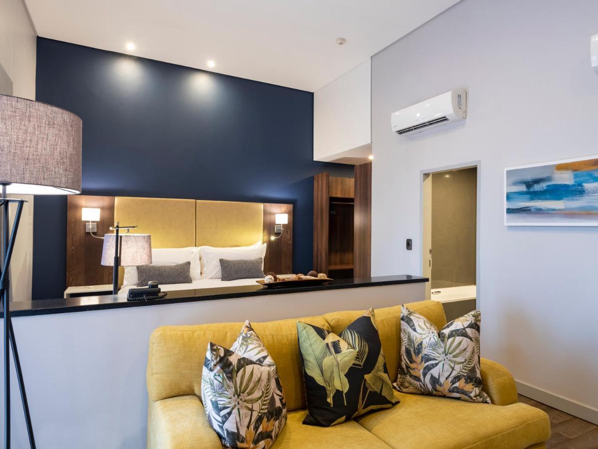 Aha Kathu Hotel Екстериор снимка