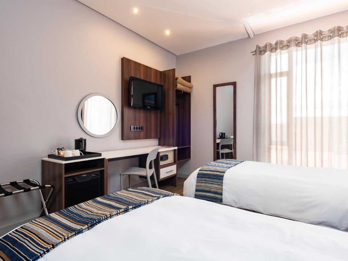 Aha Kathu Hotel Екстериор снимка